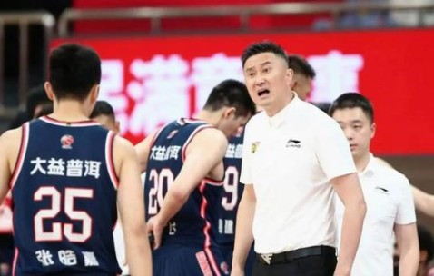 虎扑社区-CBA一天罚21万！季后赛乱象频出，罚单敲醒了谁？